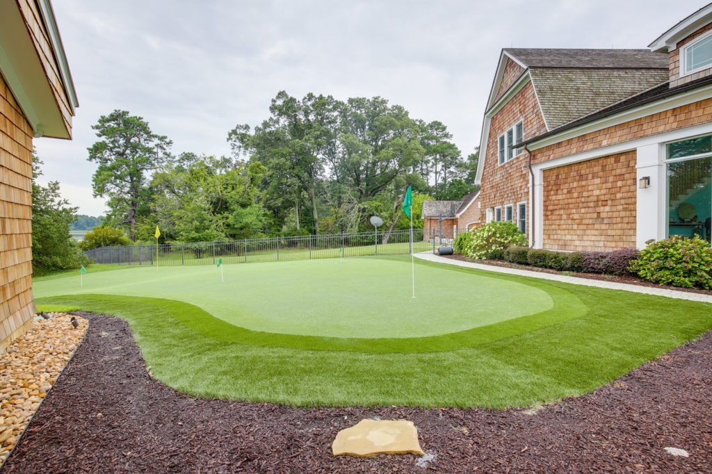 hampton va putting green for home