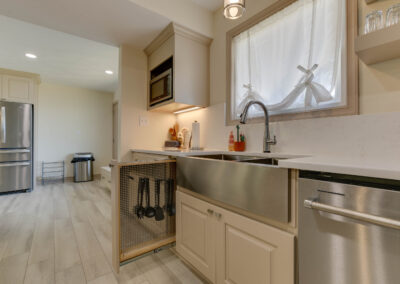 spatula holder criner remodeling